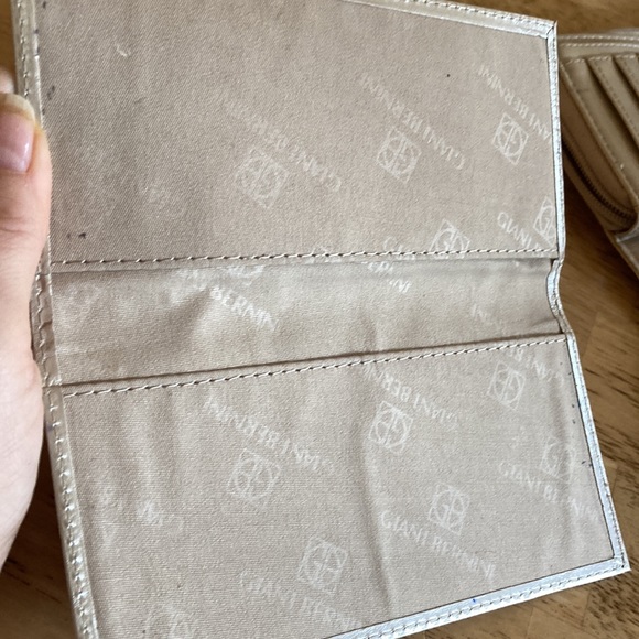 Giani Bernini bag bundle - Picture 14 of 16